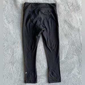 Lululemon SoulCycle Black Crop Leggings 23 Inch Size 2